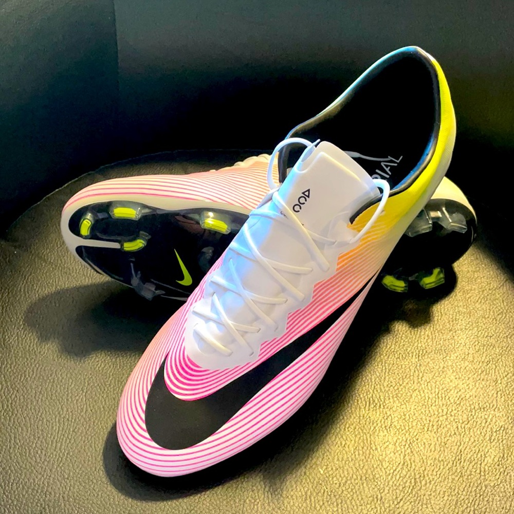 Brand New Nike Mercurial Vapor X FG Soccer Cleats